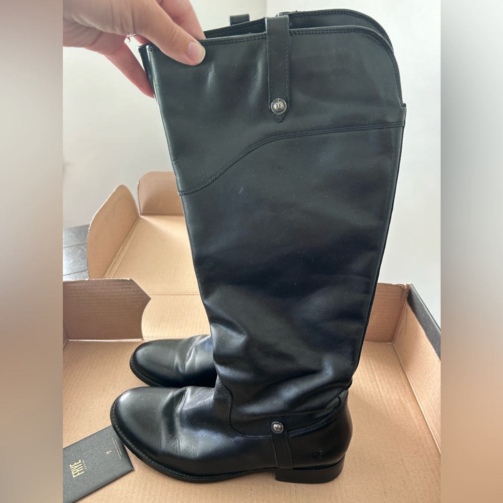 FRYE Melissa Button Back Zip